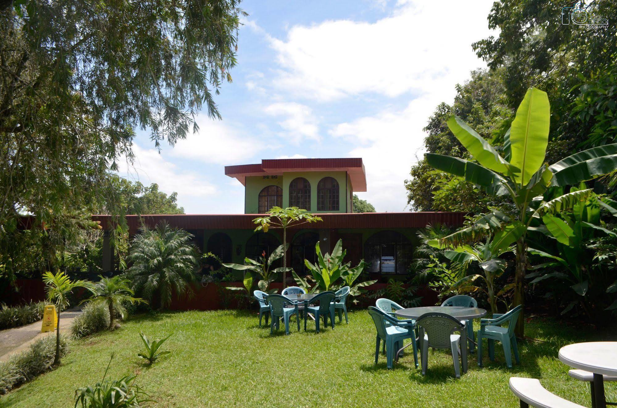 Aparthotel Villa Pacande & Rooms Pilas Exterior photo