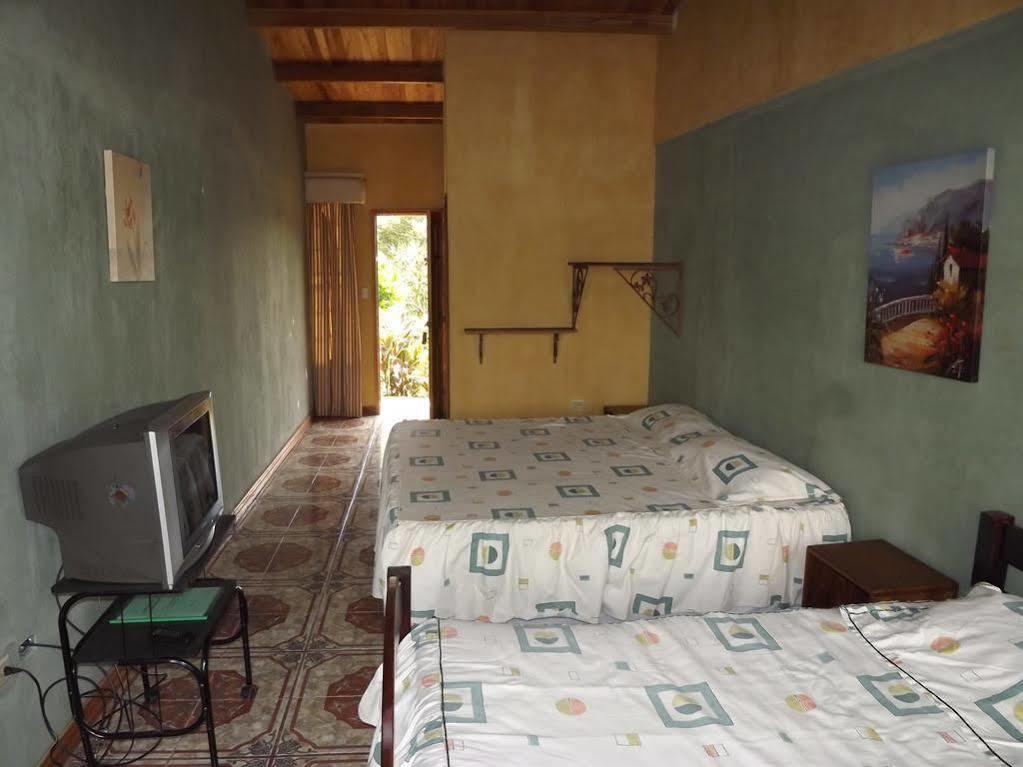 Aparthotel Villa Pacande & Rooms Pilas Exterior photo